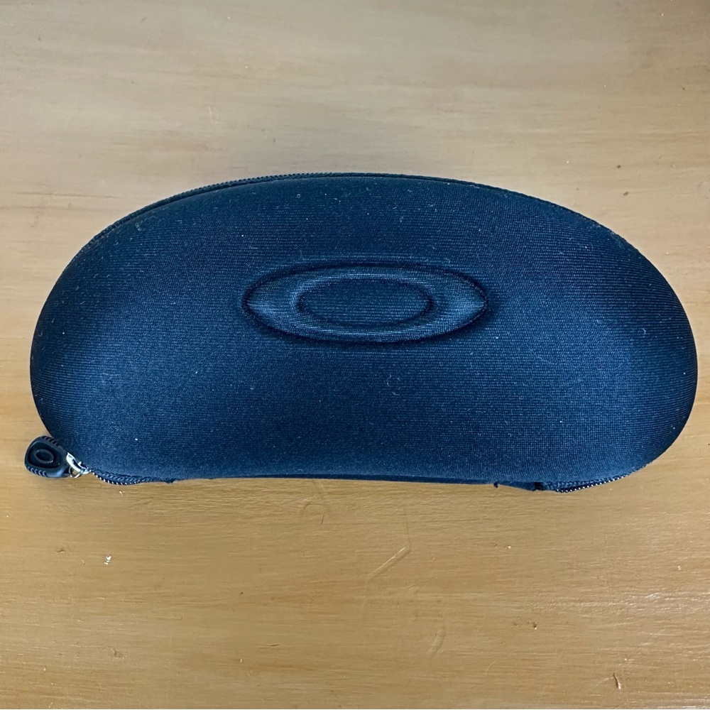 Oakley Sport Soft Vault Sunglass Case Satin Black Finish - EUC